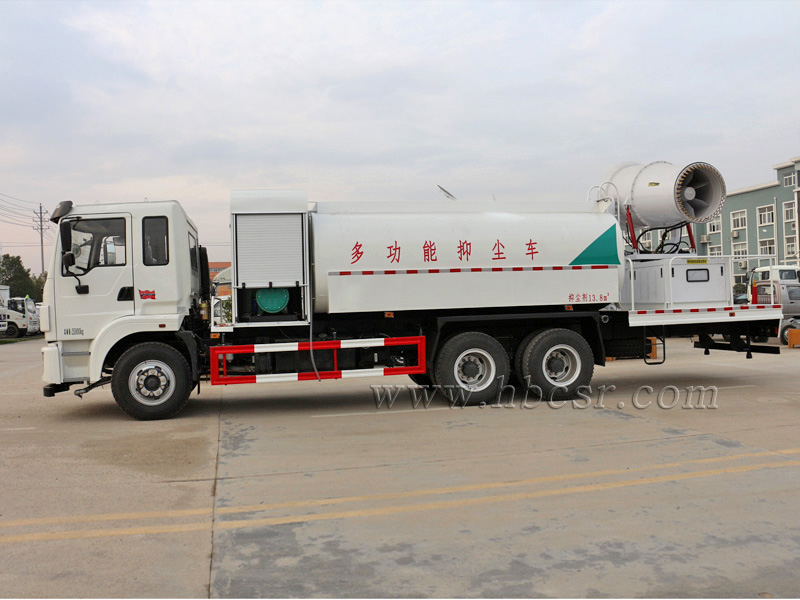 东风天龙后双桥15方打药车_喷雾抑尘车