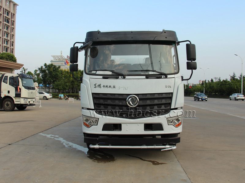 东风专底后双桥20方洒水车