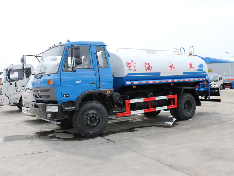 12吨东风145洒水车
