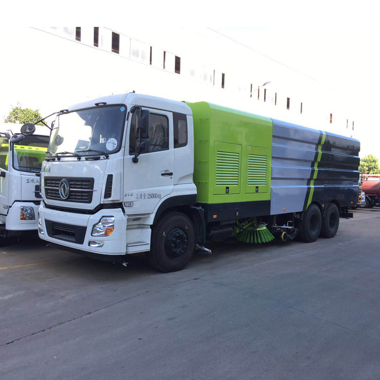 东风天龙大型洗扫车