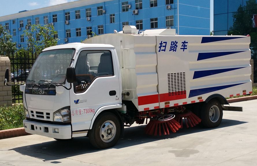 庆铃五十铃扫路车