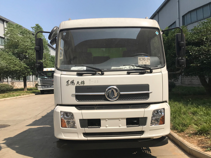东风天锦15-17方对接垃圾车