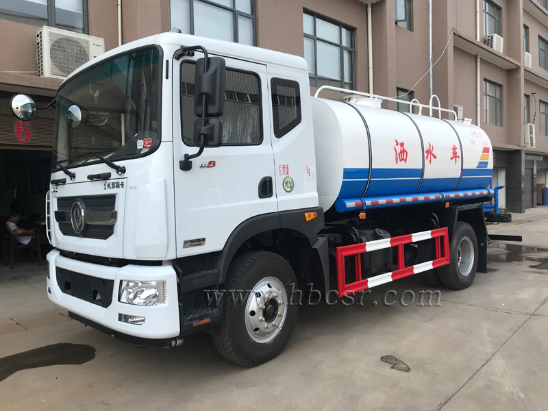 10-12方保温运水车