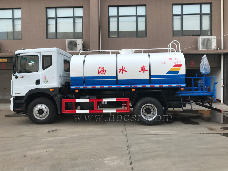 10-12方保温运水车