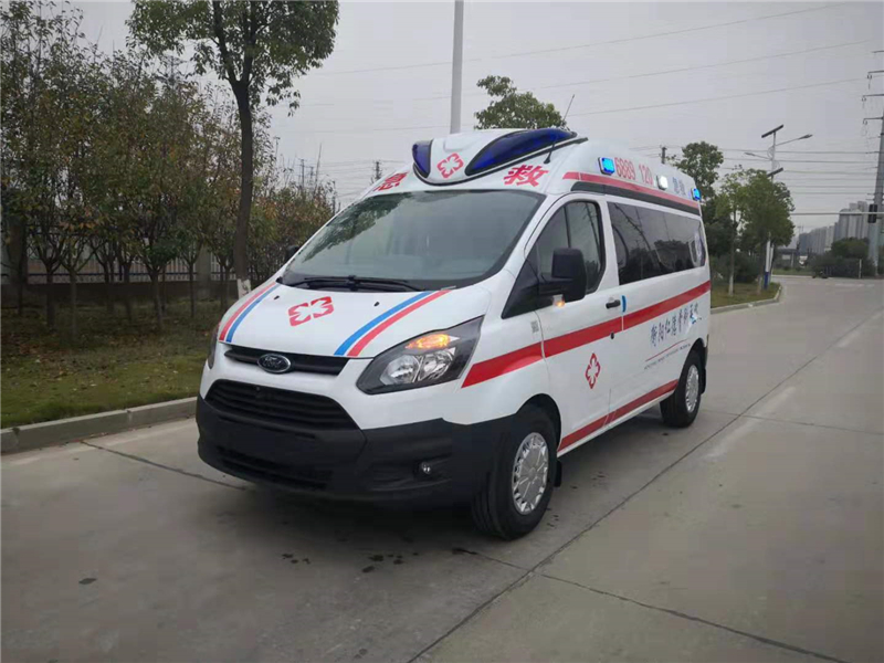 福特新全顺v362(柴油版)高配监护型救护车
