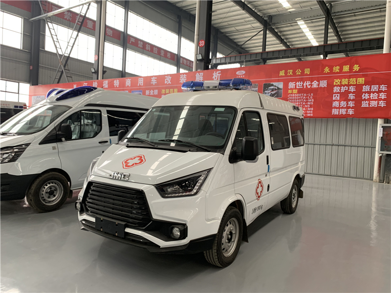 江铃特顺救护车