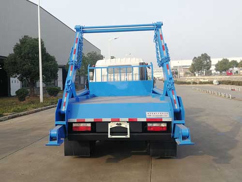 国六东风5方摆臂垃圾车