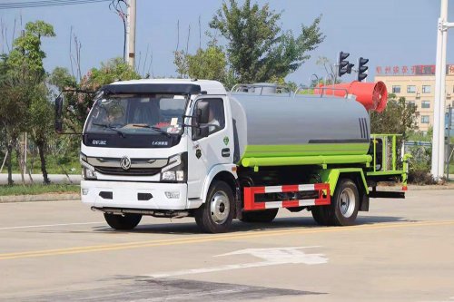 抑尘车